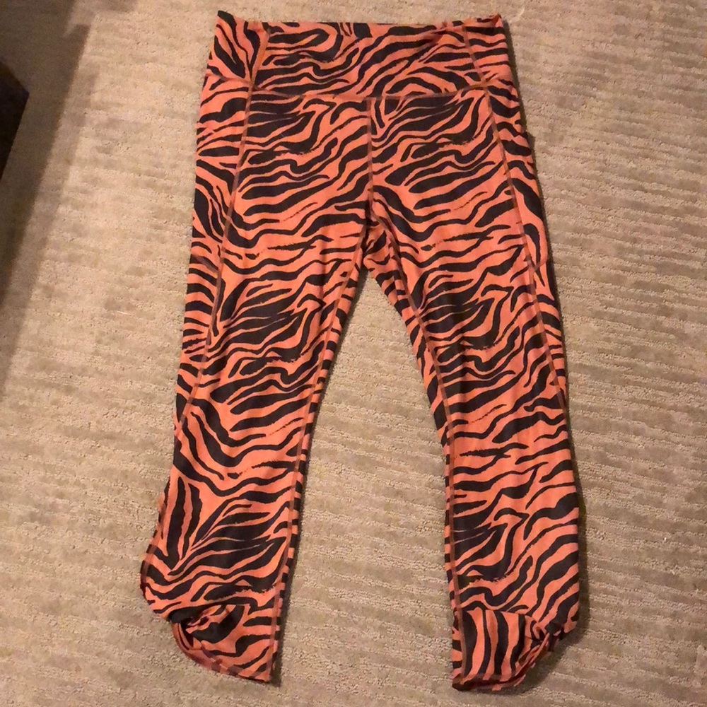 Fabletics zebra print leggings. Size xl